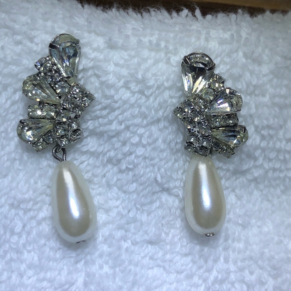 Rhinestone and Pearl Drop Pierced Earrings